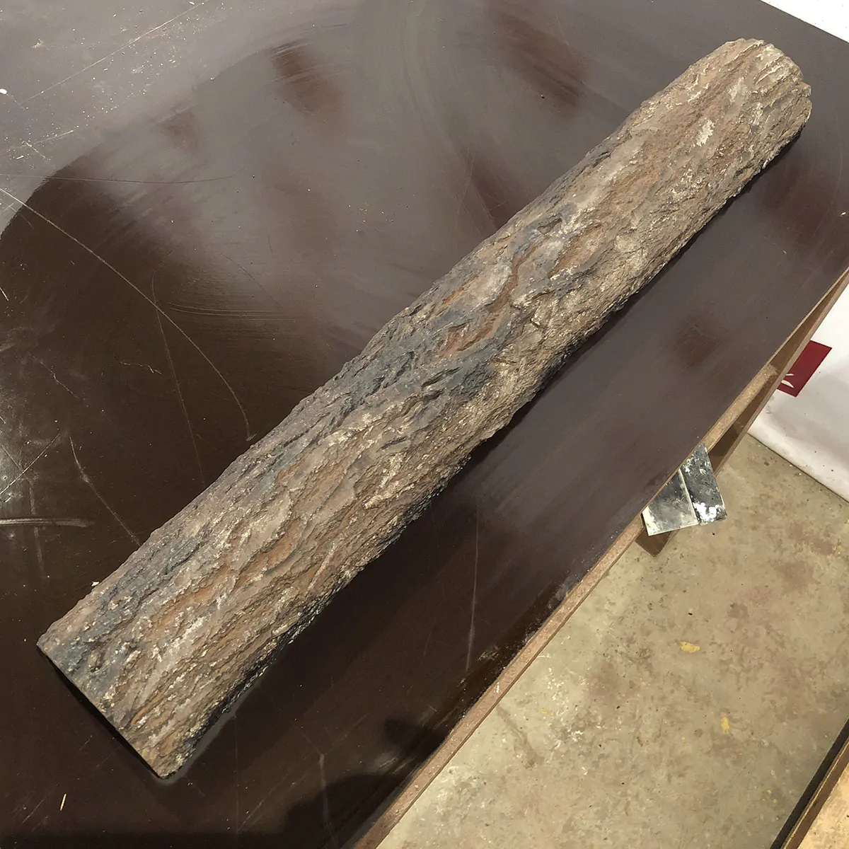 Полиуретановая форма Столб F5020Е Полиуретановая форма Столб F5020Е